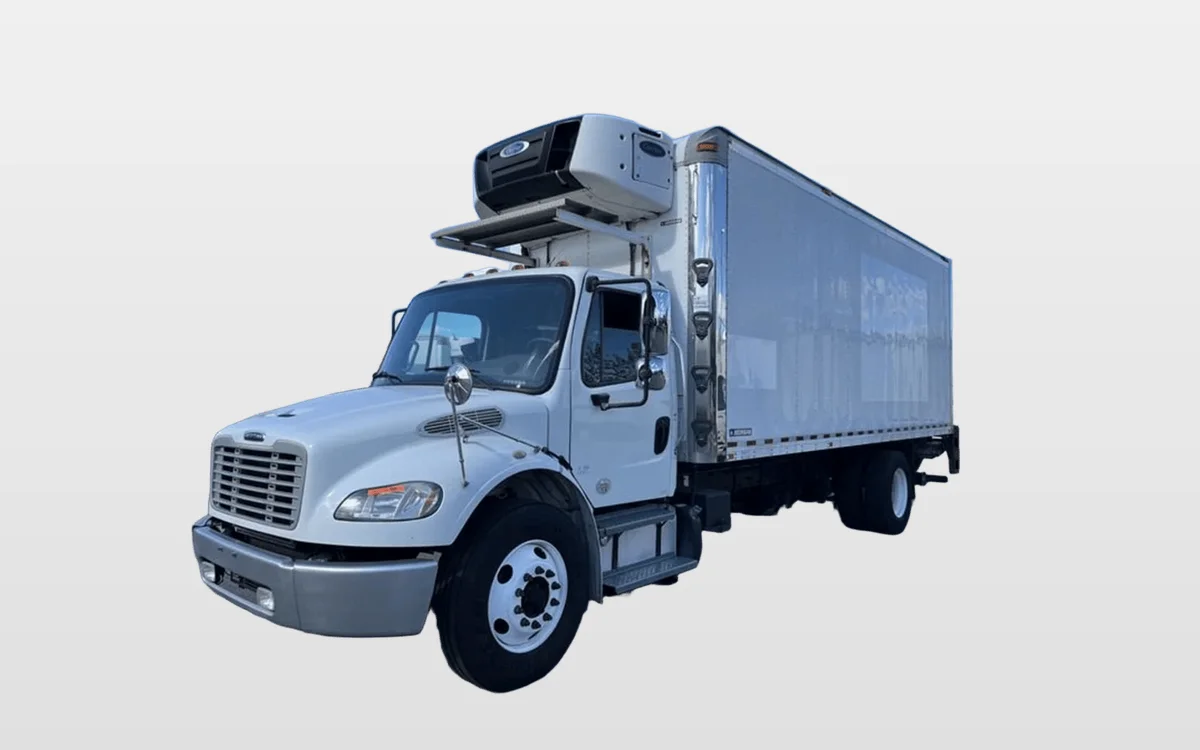 2016 Freightliner M2 106 - image 1