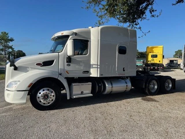 2022 Peterbilt 579 in Haines City, FL — photo 3