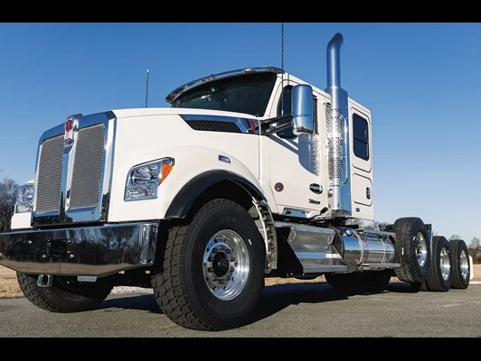 2027 Kenworth T880