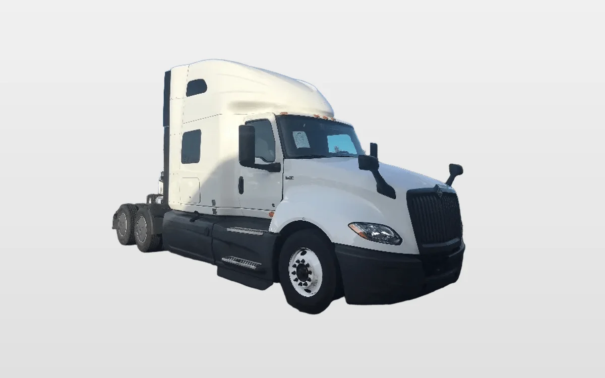 2023 International LT - image 1