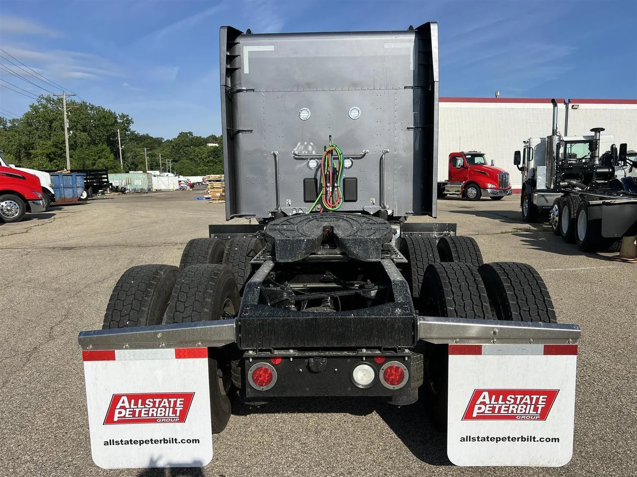 2027 Peterbilt 589 in South St. Paul, MN — photo 4