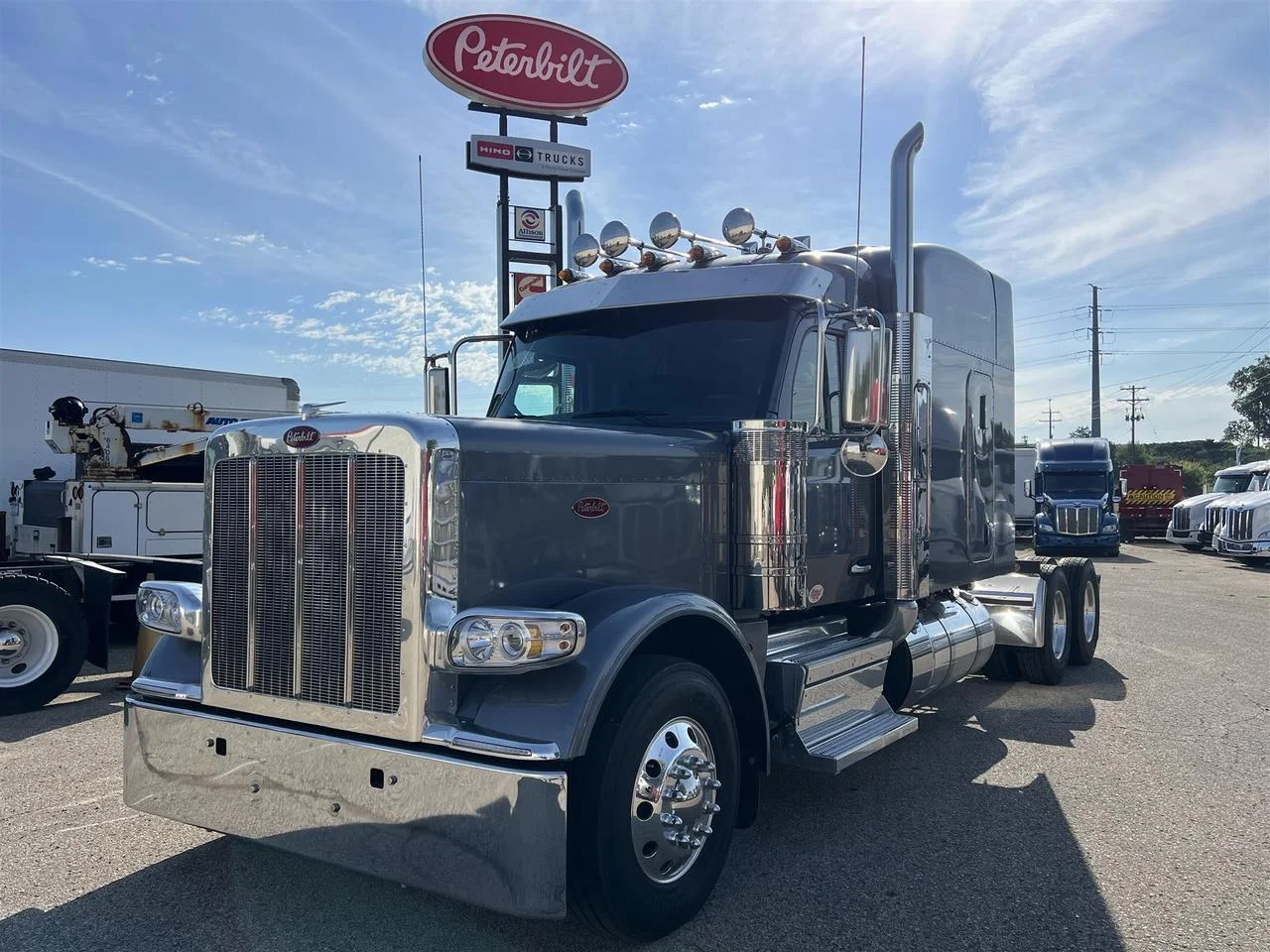 2027 Peterbilt 589