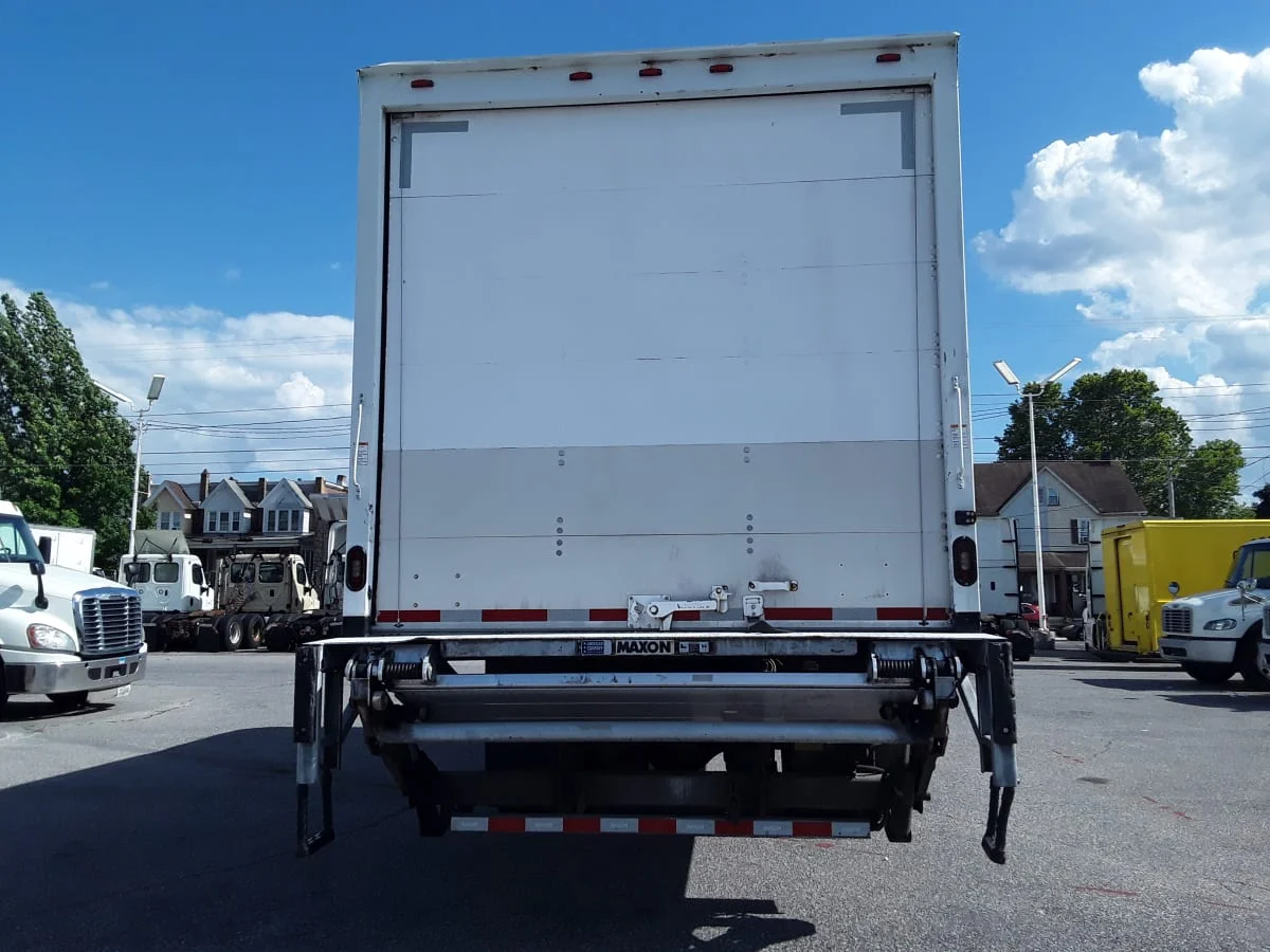 2020 International MV - image 5