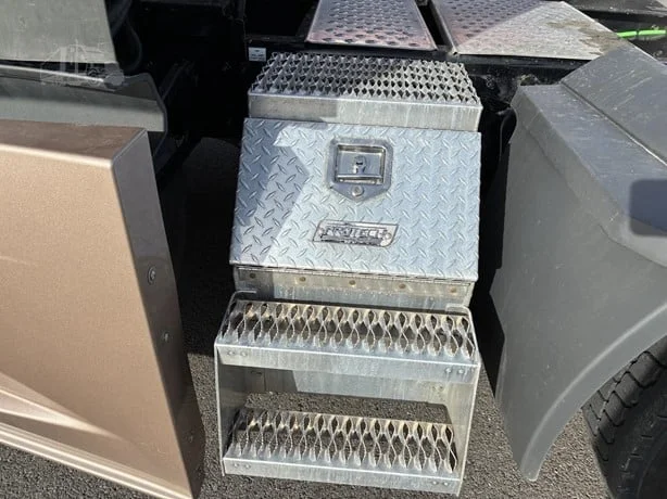 2022 Freightliner Cascadia - image 18