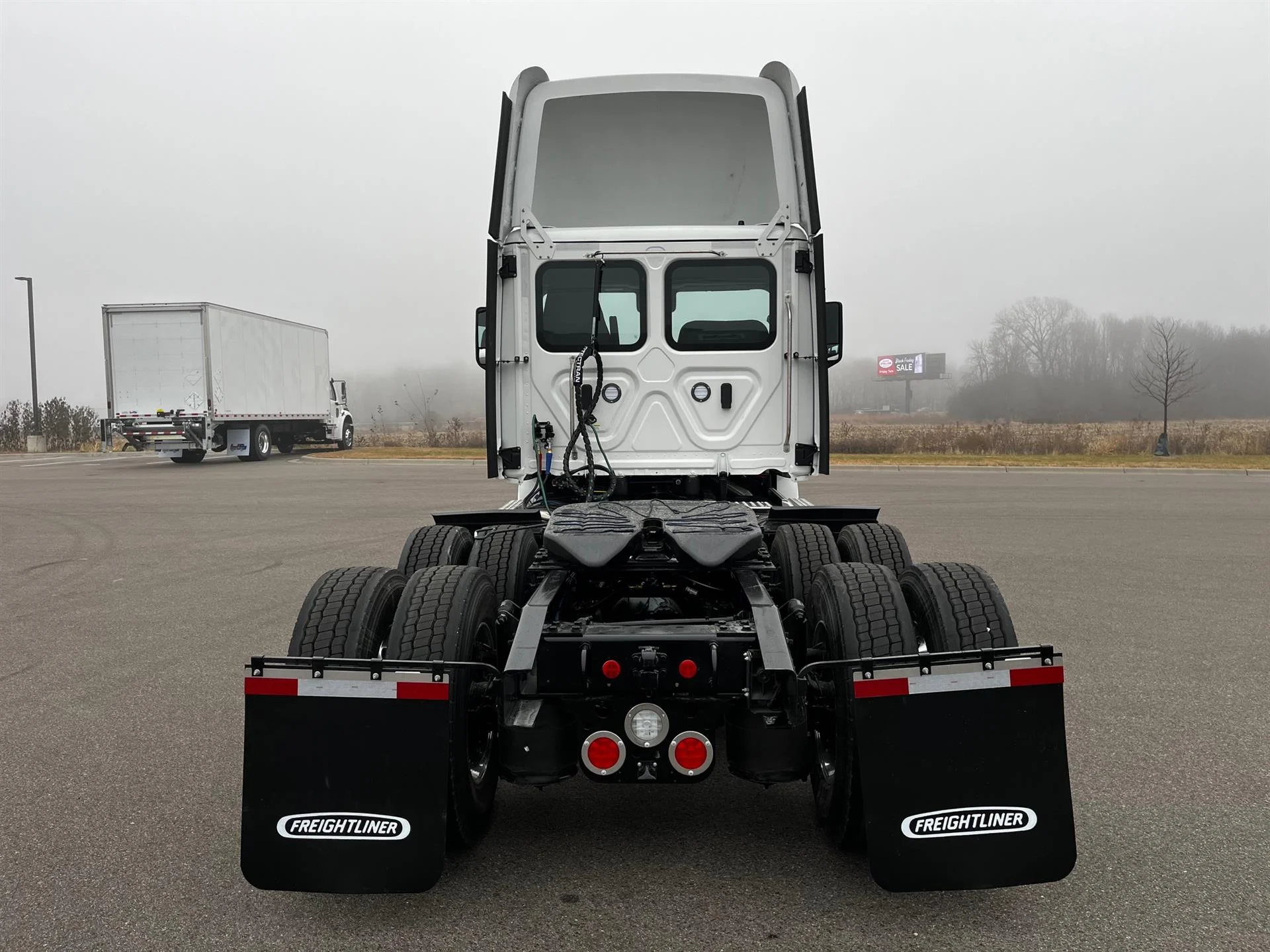 2026 Freightliner Cascadia in Inver Grove Heights, MN — photo 5