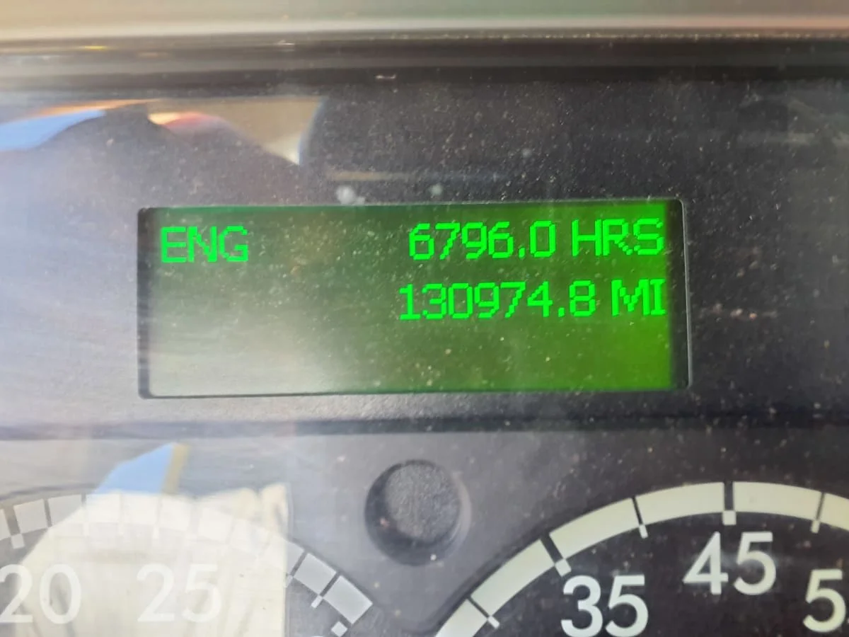 2016 Freightliner M2 106 - image 9