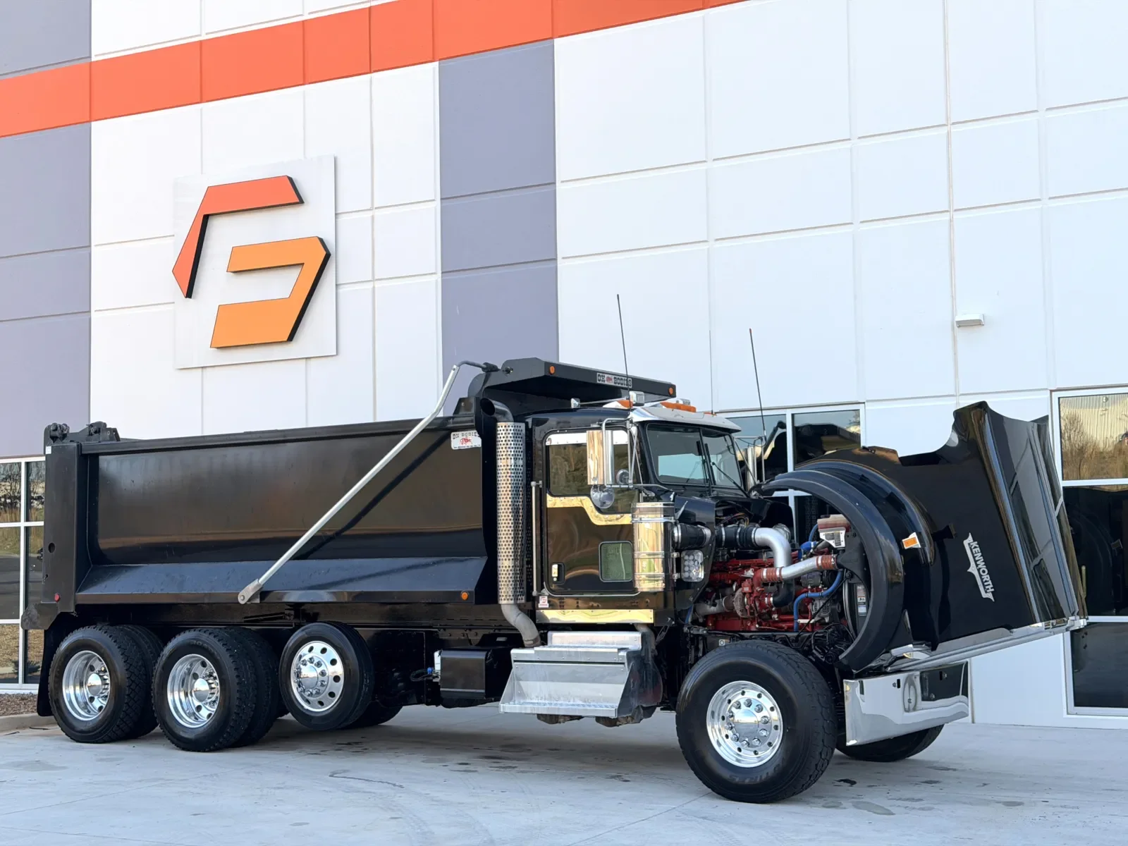 2021 Kenworth W900 - image 10