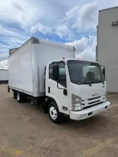 2019 Isuzu NPR - image 4