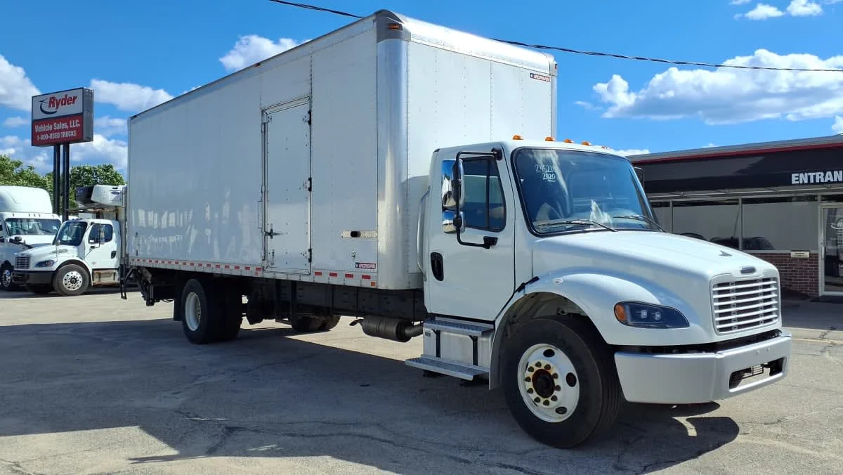 2020 Freightliner M2 106 in Warwick, RI — photo 3