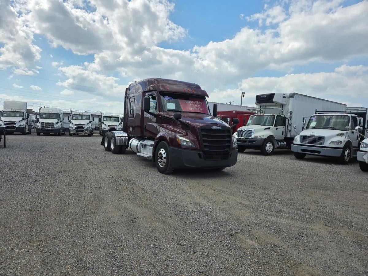 2020 Freightliner Cascadia in St. Rose, LA — photo 3