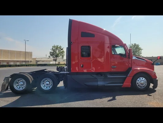 2023 Kenworth T680 in Memphis, TN — photo 11