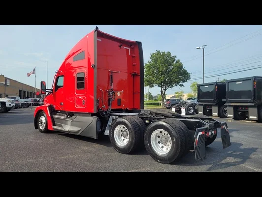 2023 Kenworth T680 in Memphis, TN — photo 8