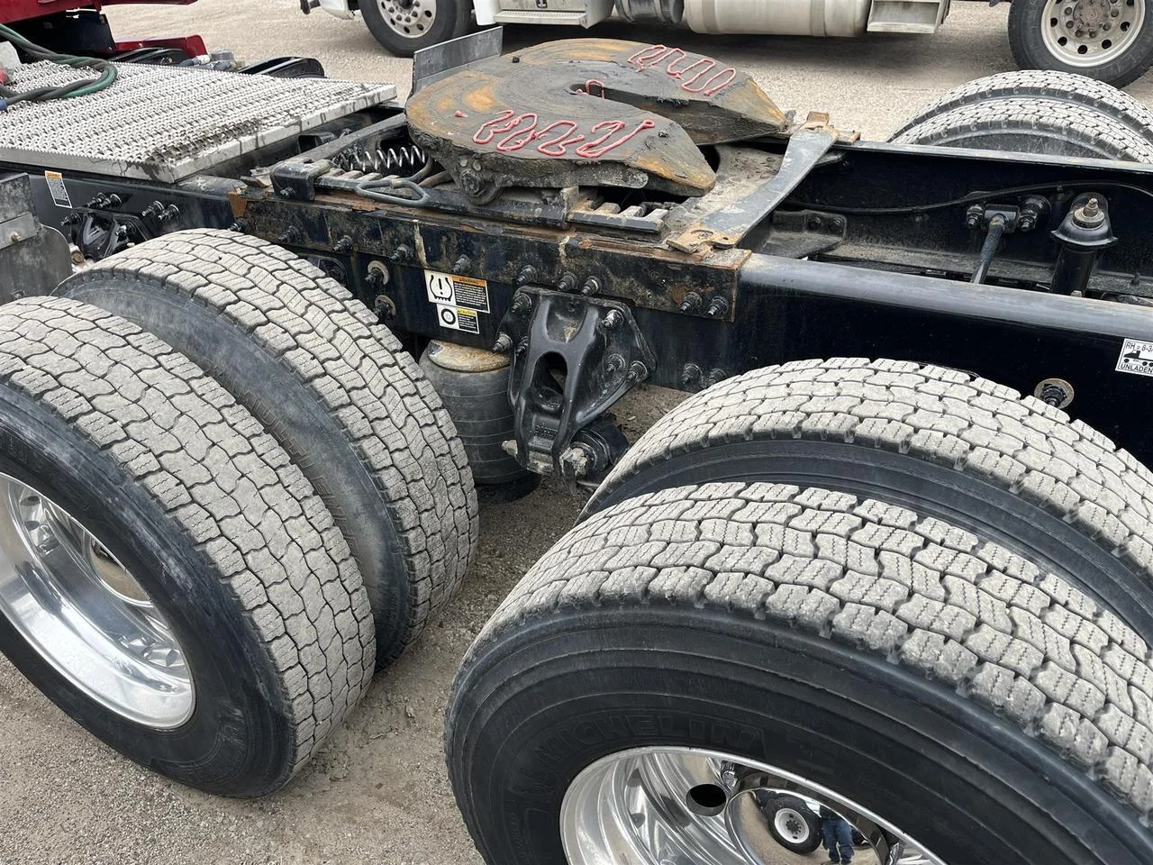 2022 Peterbilt 579 - image 4