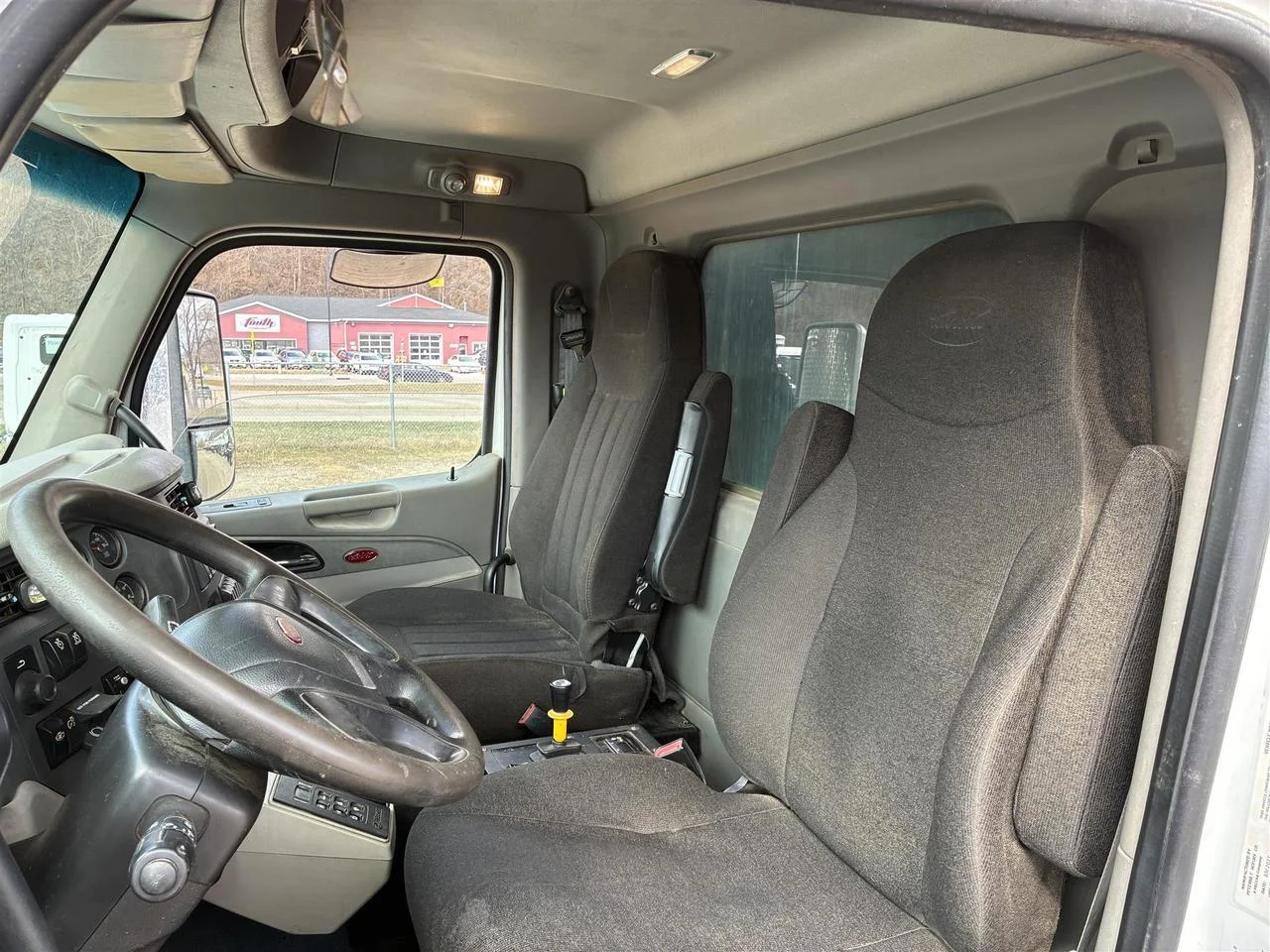 2022 Peterbilt 567 - image 8