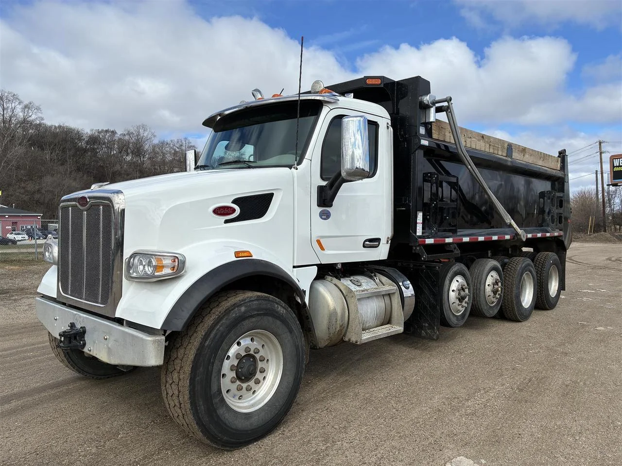 2022 Peterbilt 567 - image 12