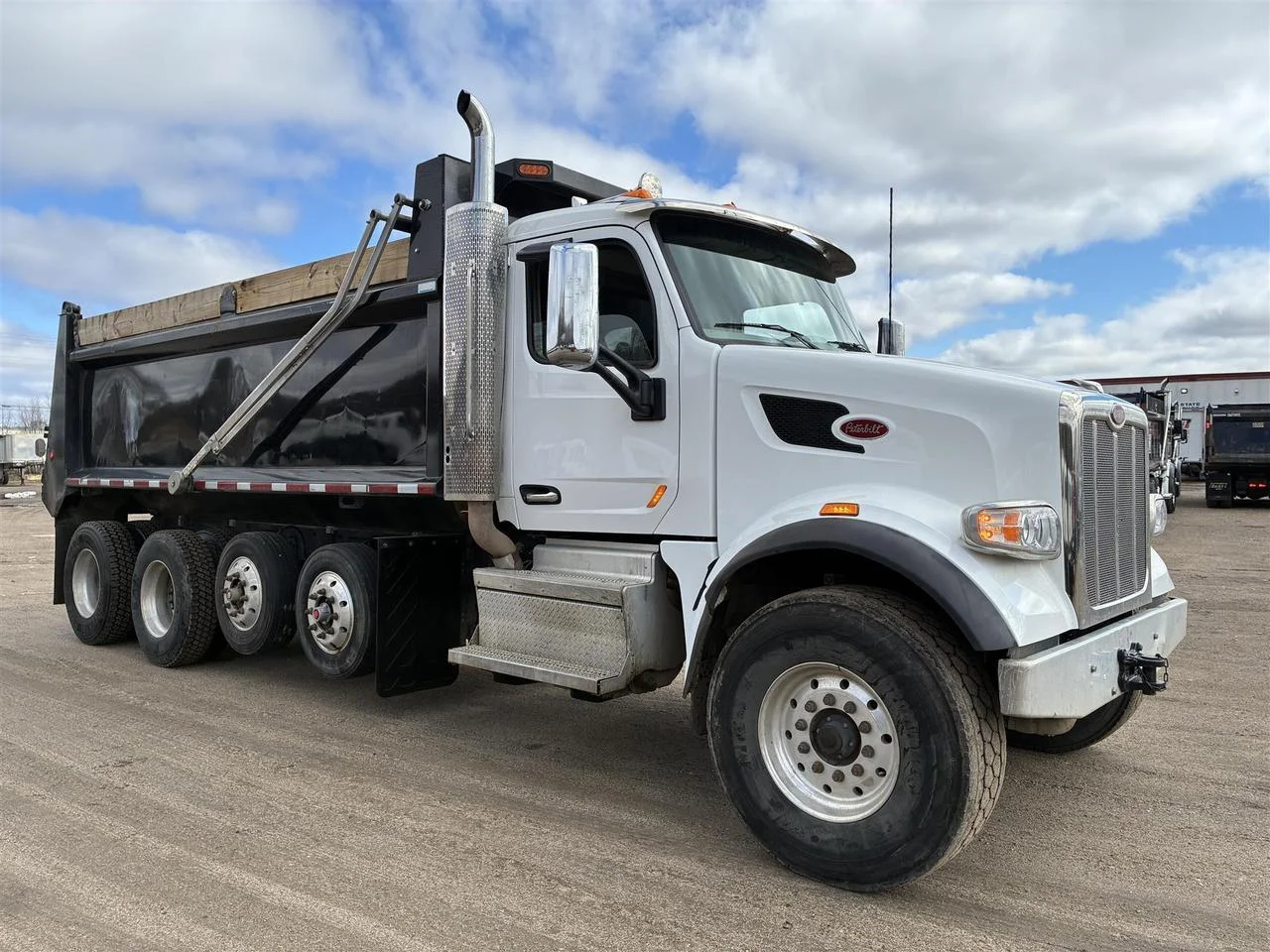 2022 Peterbilt 567 - image 6