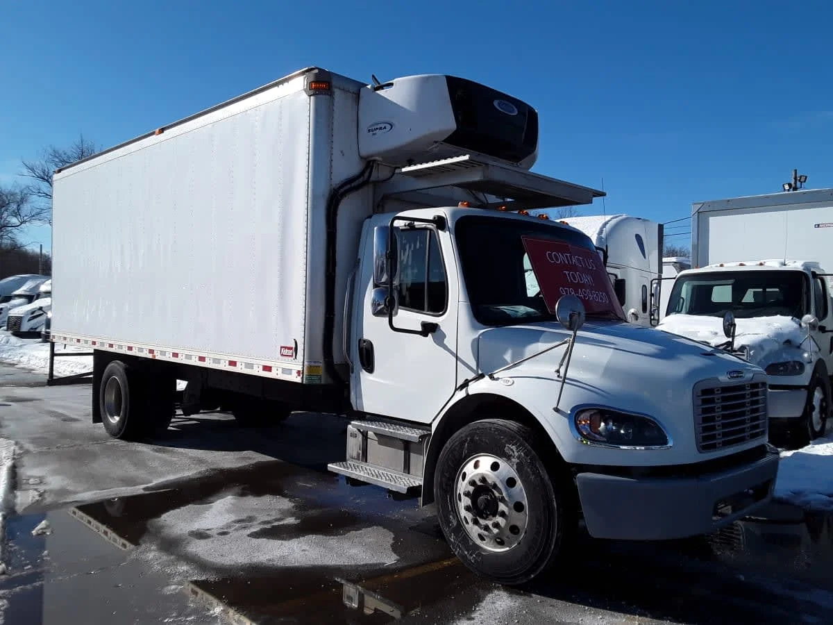 2020 Freightliner M2 106 in Salisbury, MA — photo 3