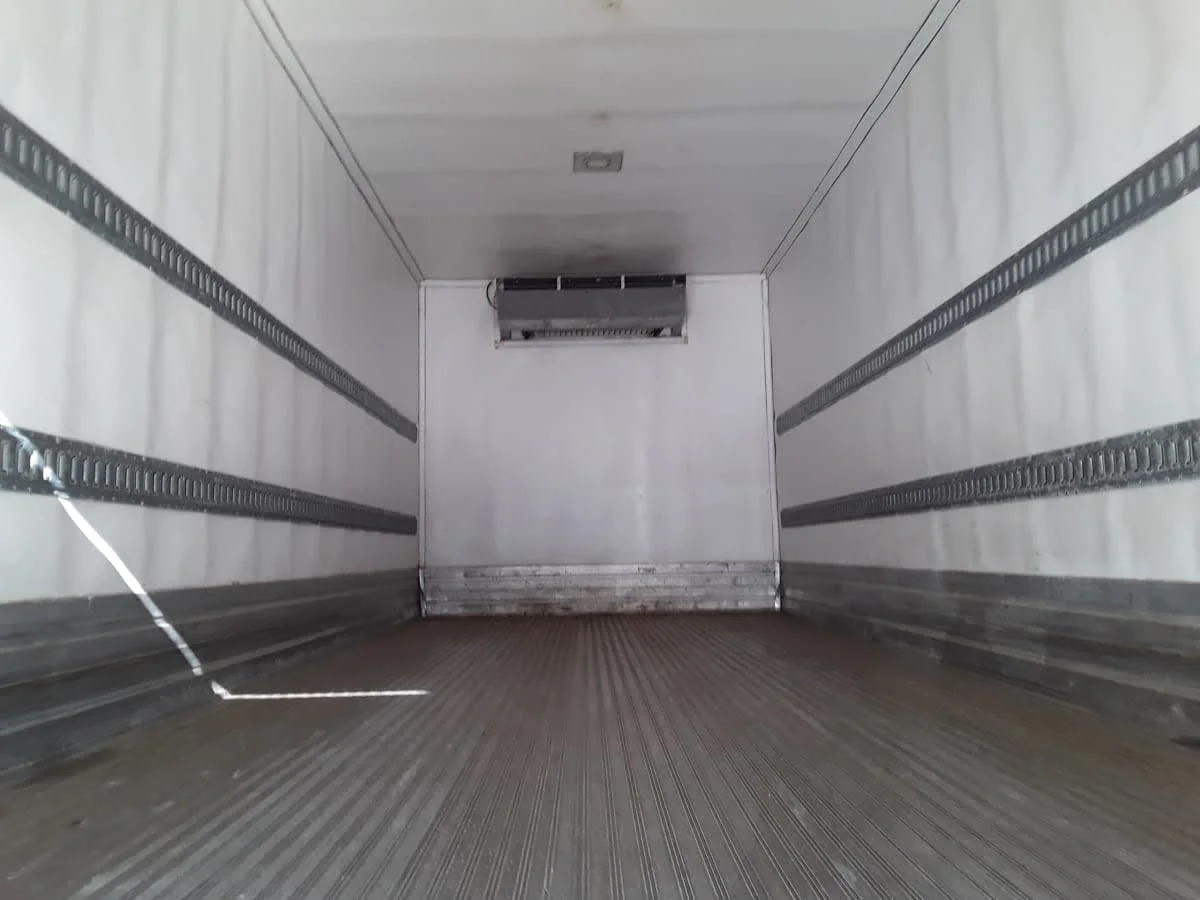 2020 Freightliner M2 106 in Salisbury, MA — photo 9