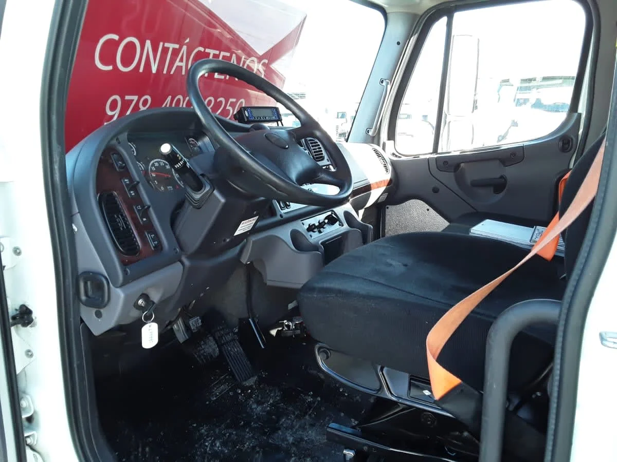 2020 Freightliner M2 106 in Salisbury, MA — photo 8