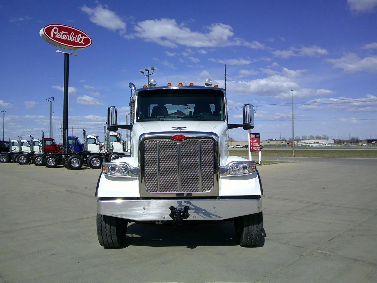2027 Peterbilt 567
