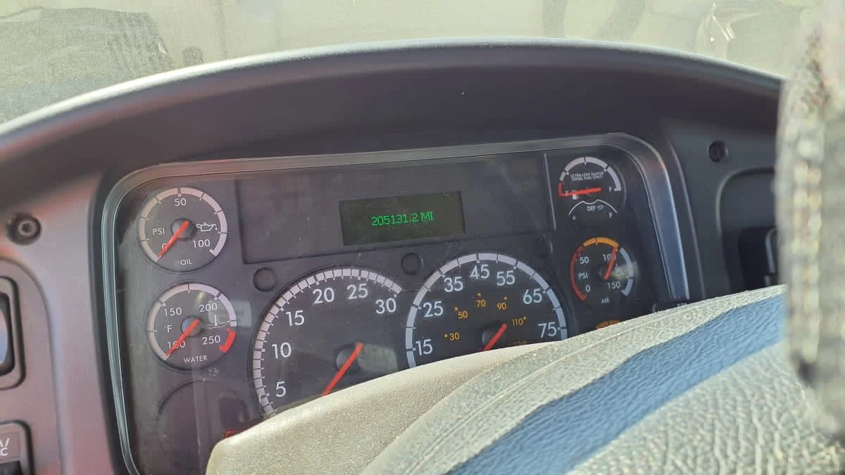 2016 Freightliner M2 106 in Tacoma, WA — photo 10