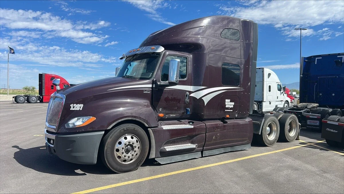 2023 International LT