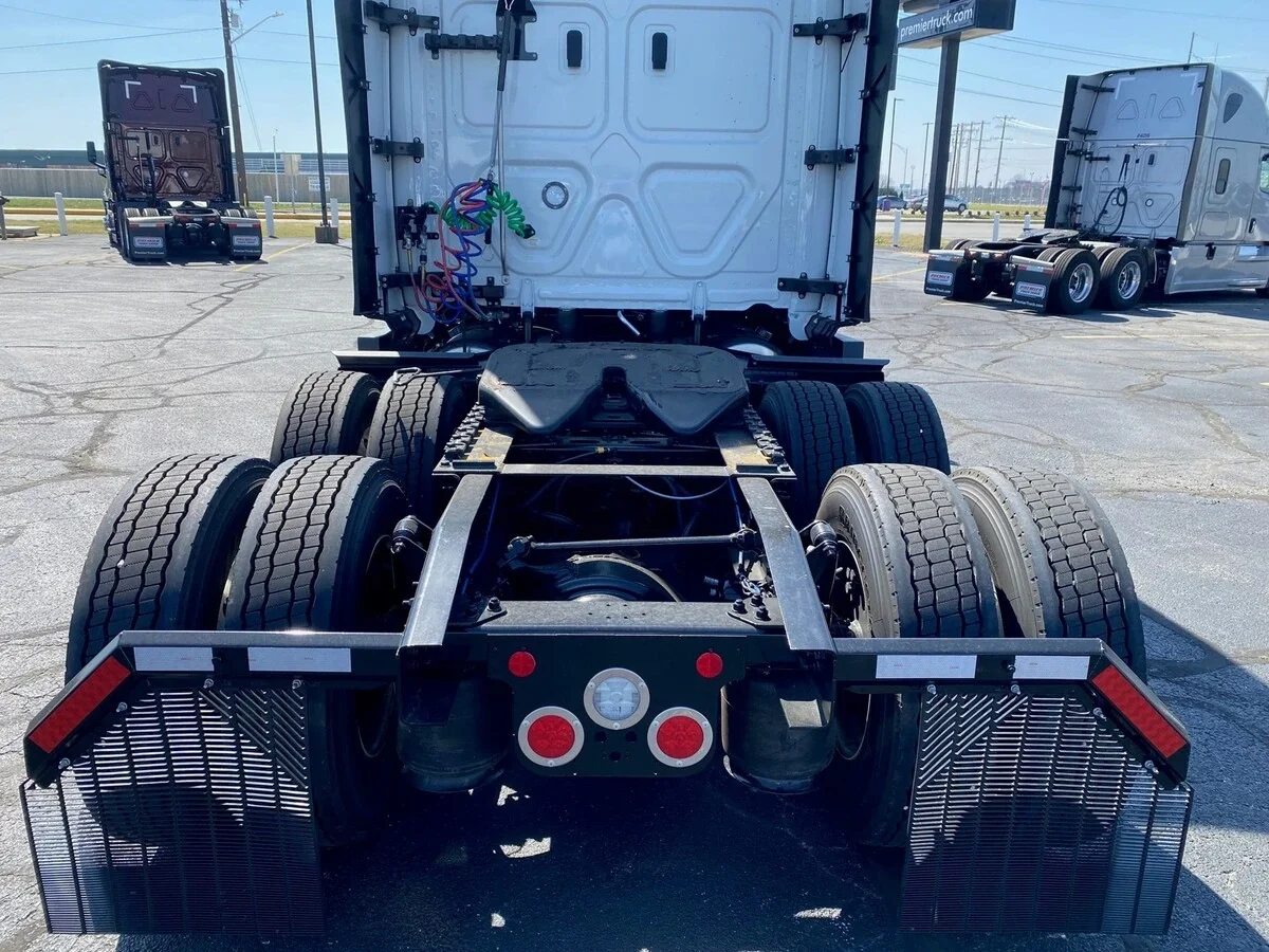 2026 Freightliner Cascadia - image 4