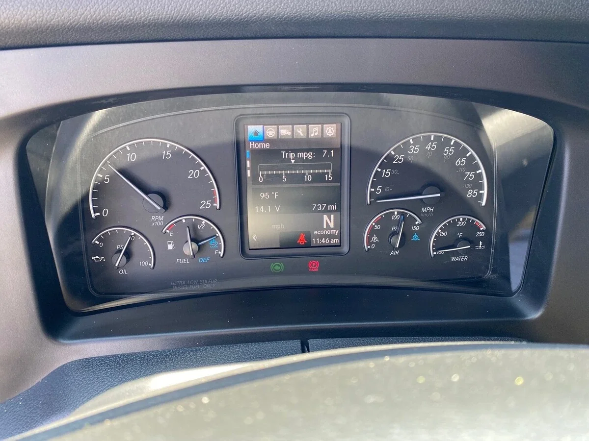 2026 Freightliner Cascadia - image 10