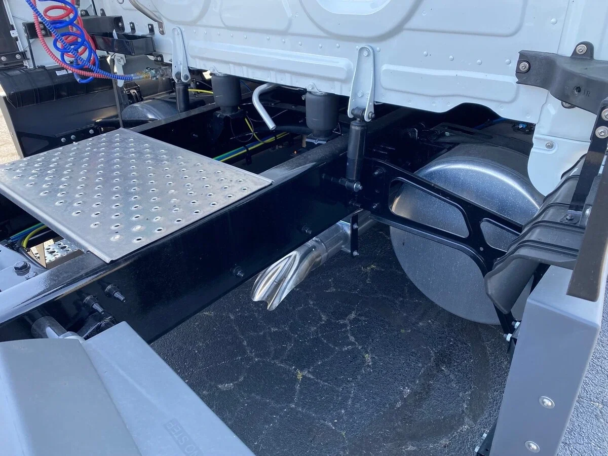 2026 Freightliner Cascadia - image 6