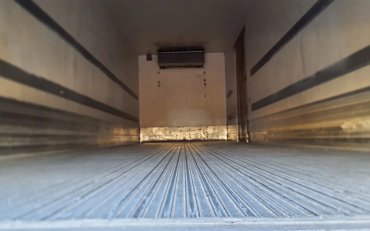 2015 International 4300 - image 9