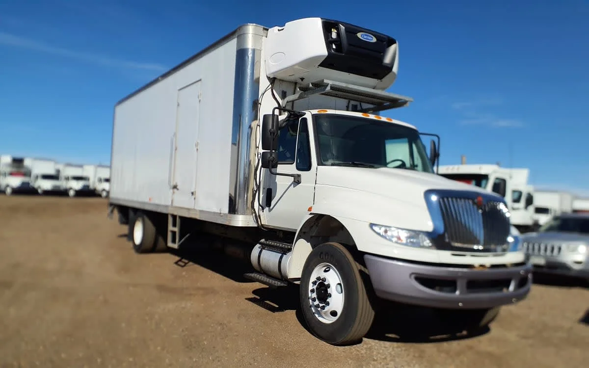 2015 International 4300 - image 3
