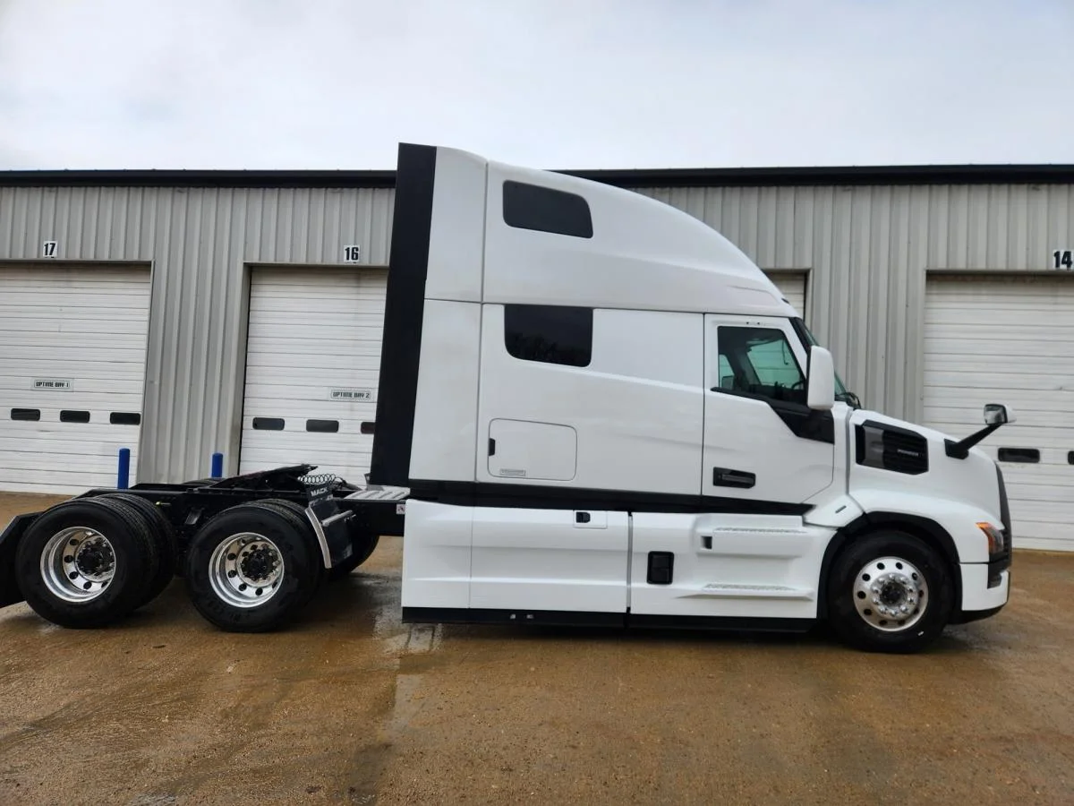 2026 Mack Pioneer in Cedar Rapids, IA — photo 6