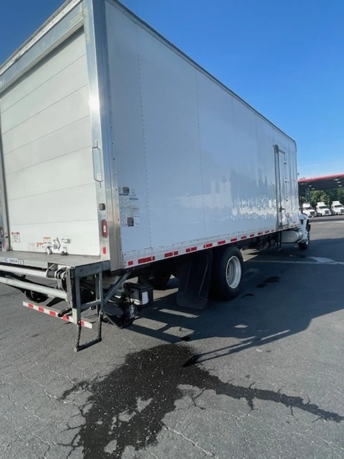 2019 International 4300 - image 4