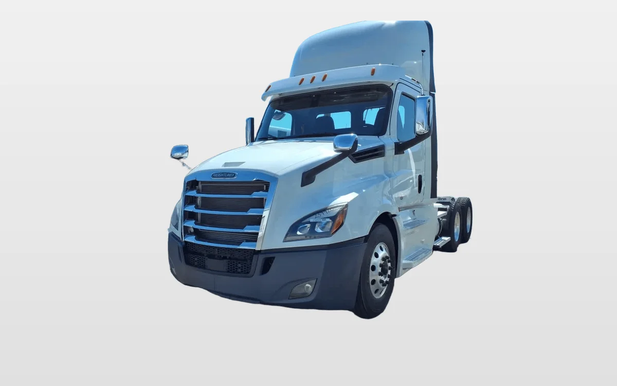 2020 Freightliner Cascadia - image 1