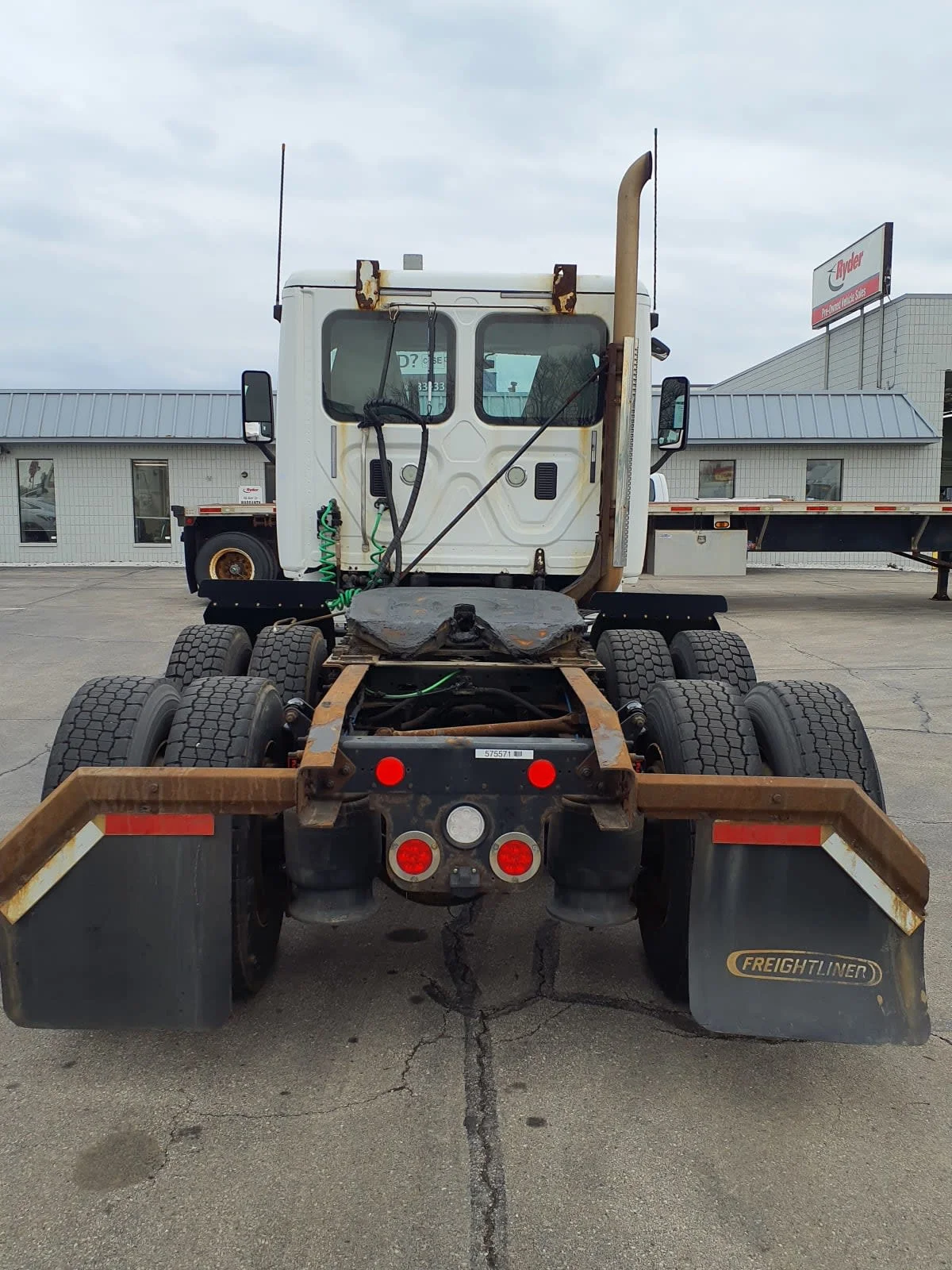 2017 Freightliner Cascadia - image 5