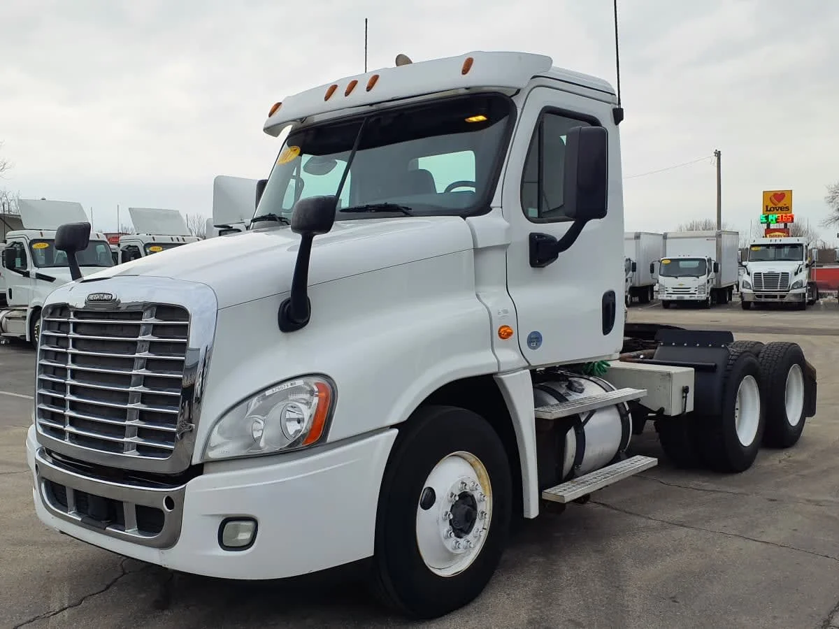 2017 Freightliner Cascadia in Oak Creek, WI
