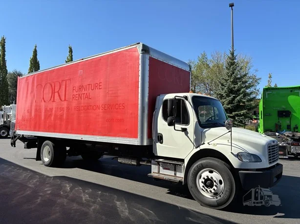 2015 Freightliner in Portland, OR — photo 3