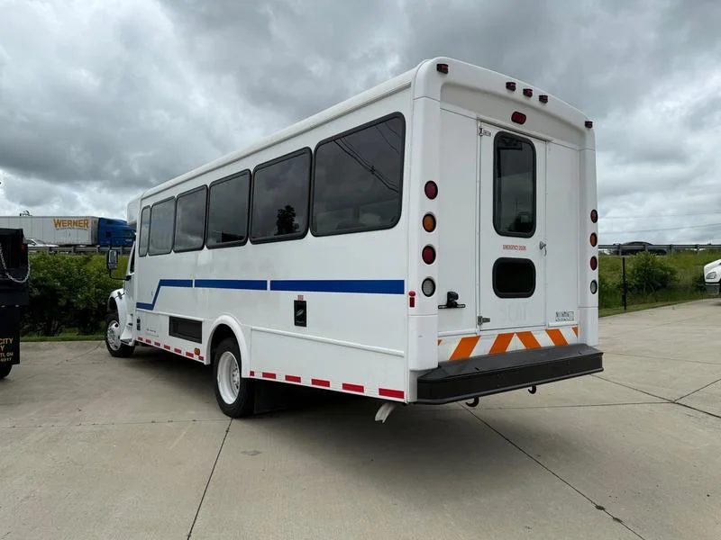 2018 Freightliner in Cincinnati, OH — photo 2
