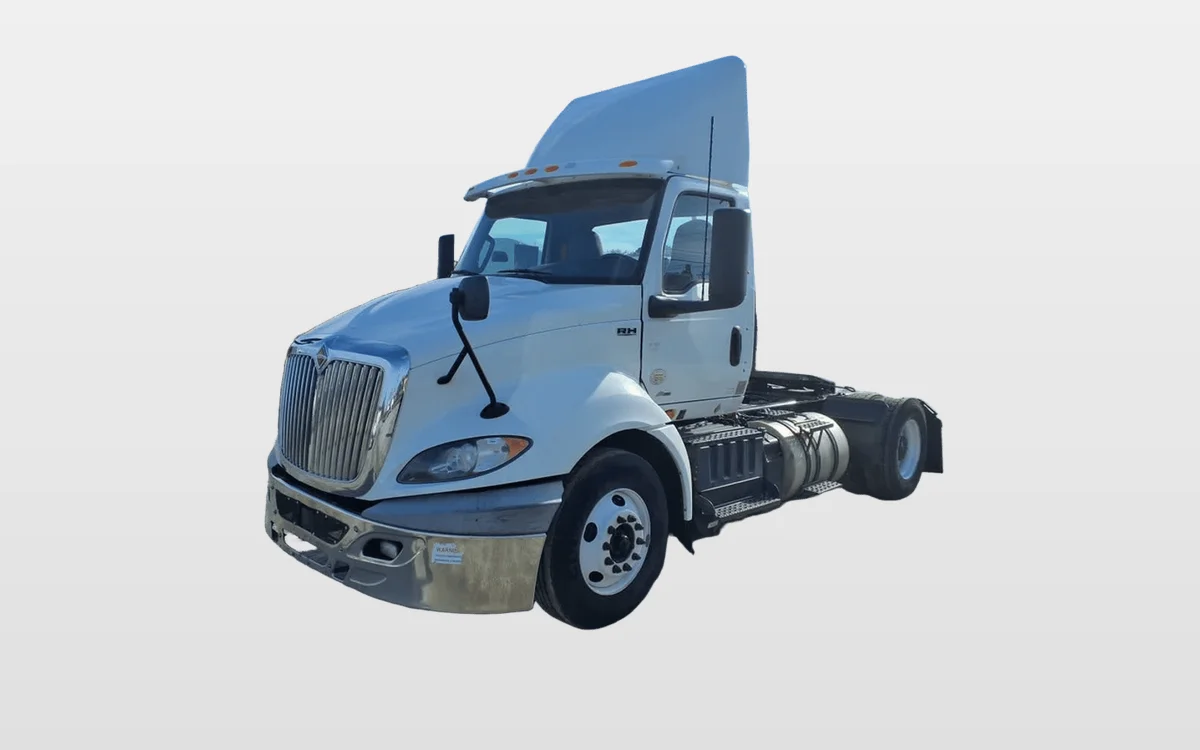 2019 International - image 1