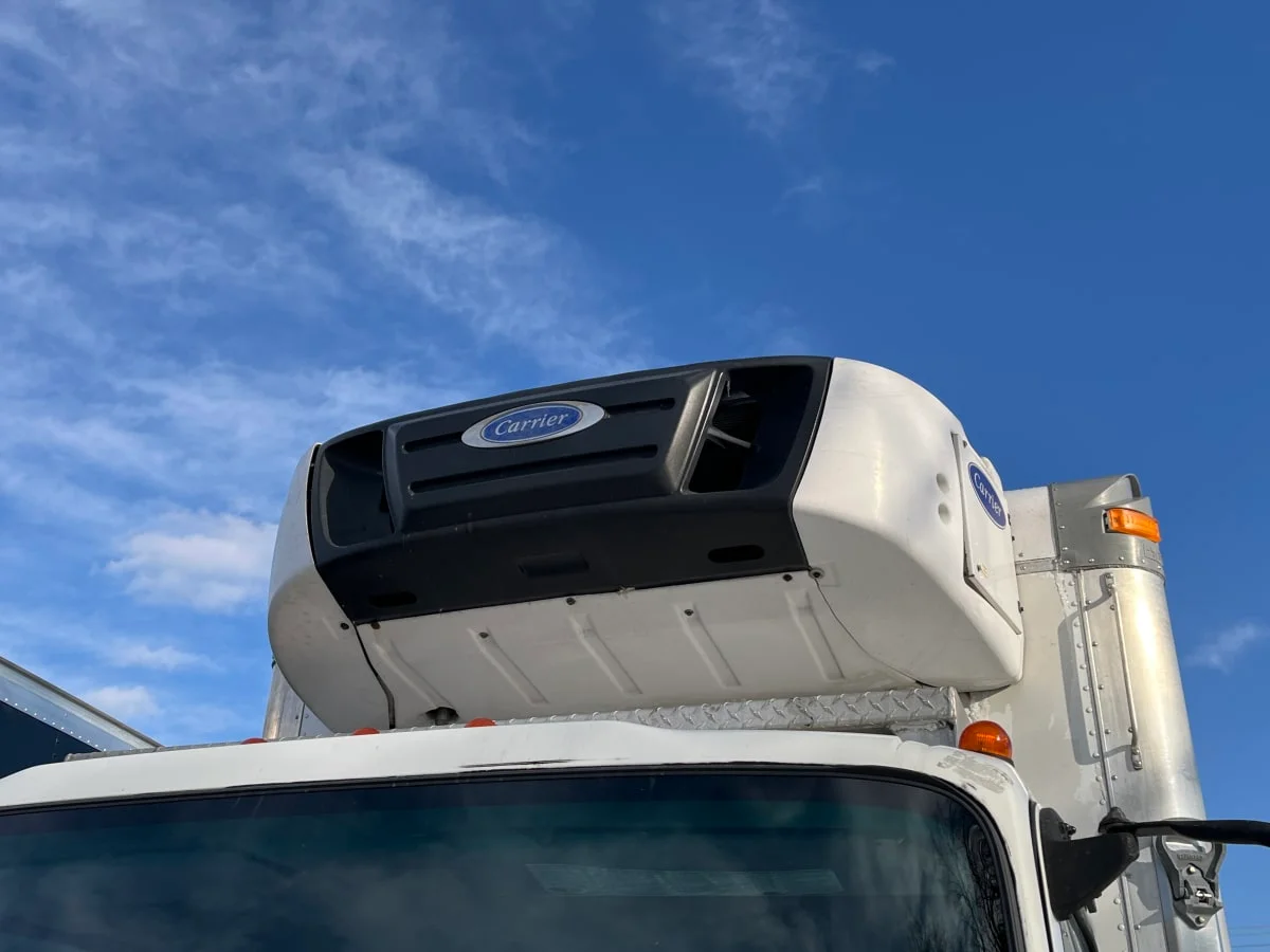 2016 Isuzu NRR - image 7