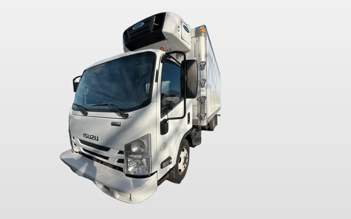 2016 Isuzu NRR - image 1