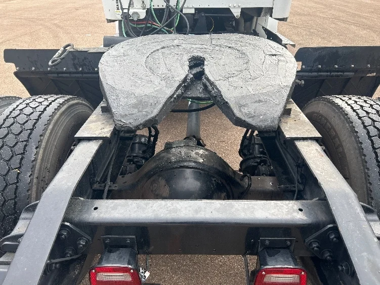 2020 Freightliner M2 106 - image 6