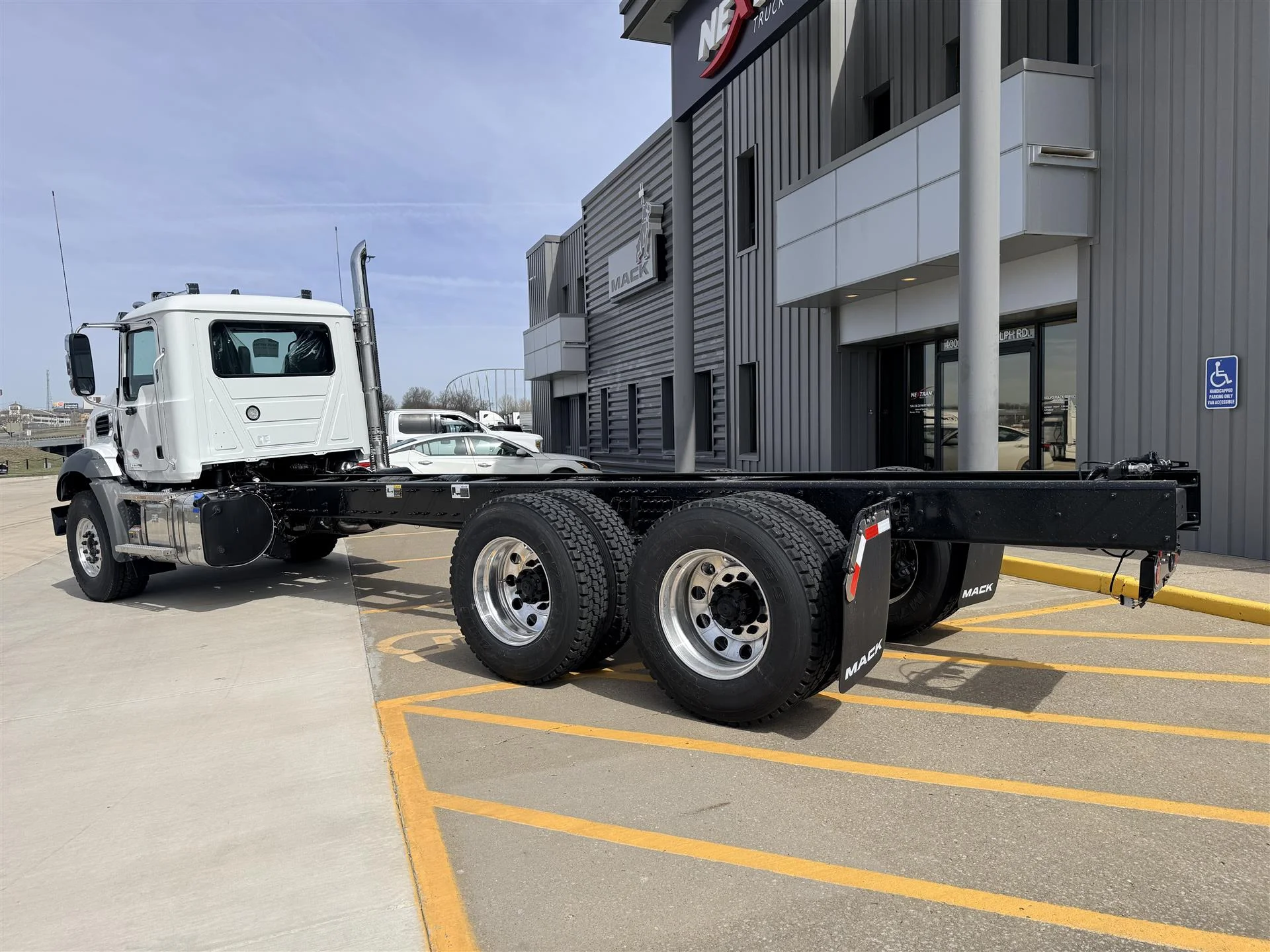 2027 Mack Granite in Kansas City, MO — photo 4