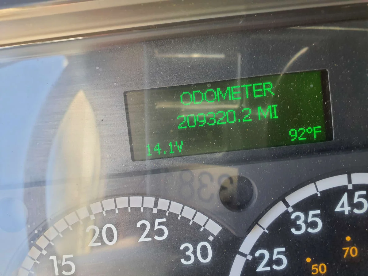 2018 Freightliner M2 106 - image 10