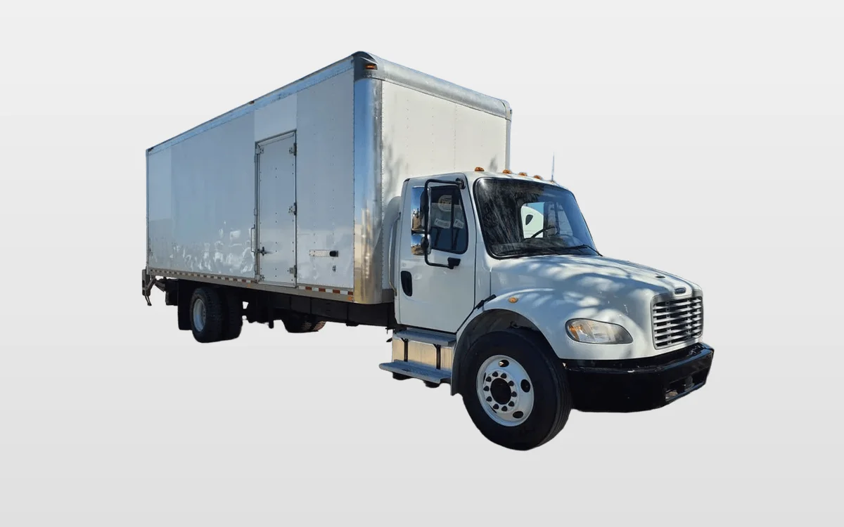 2018 Freightliner M2 106 - image 1
