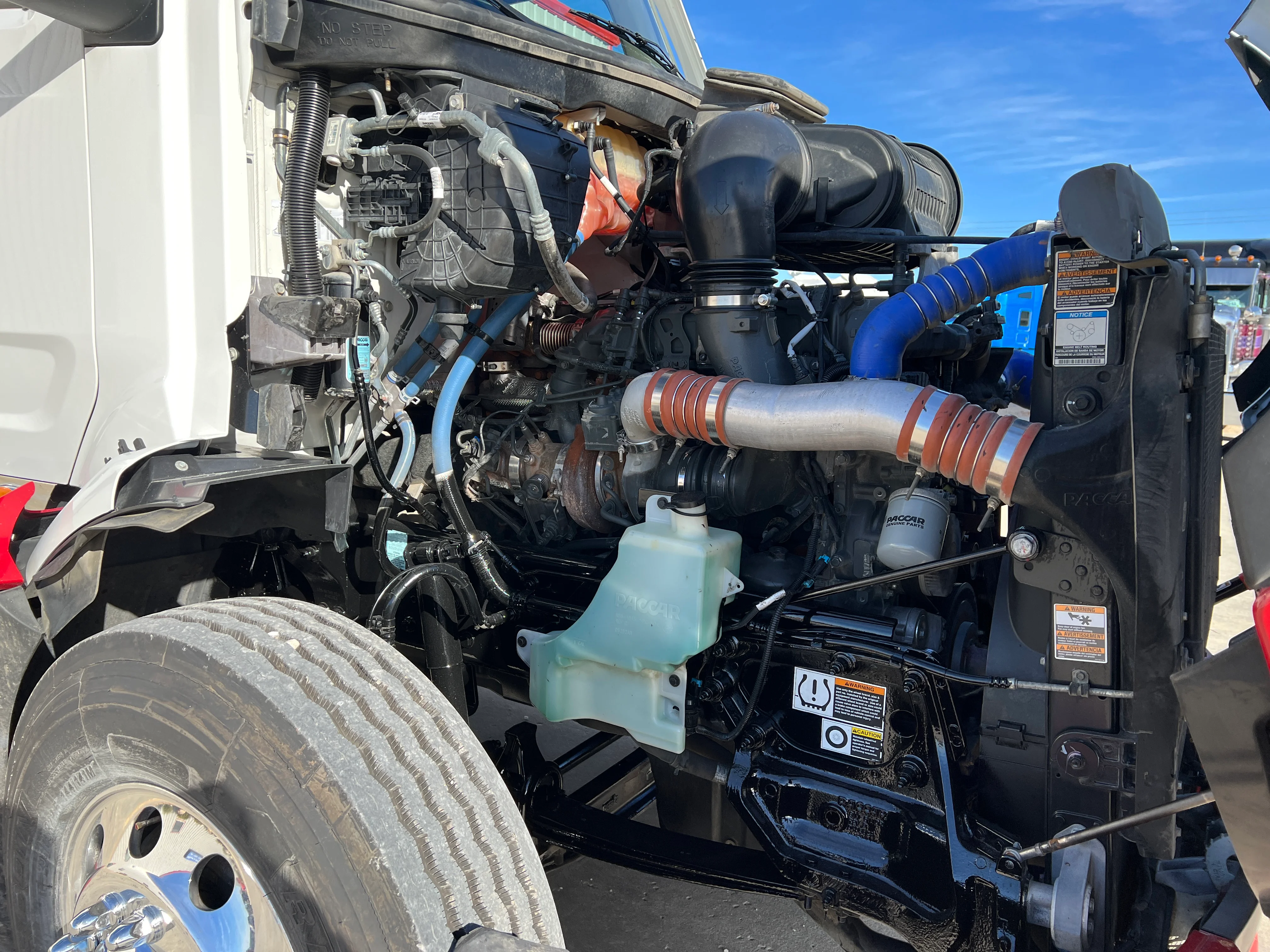 2023 Peterbilt 579 - image 15