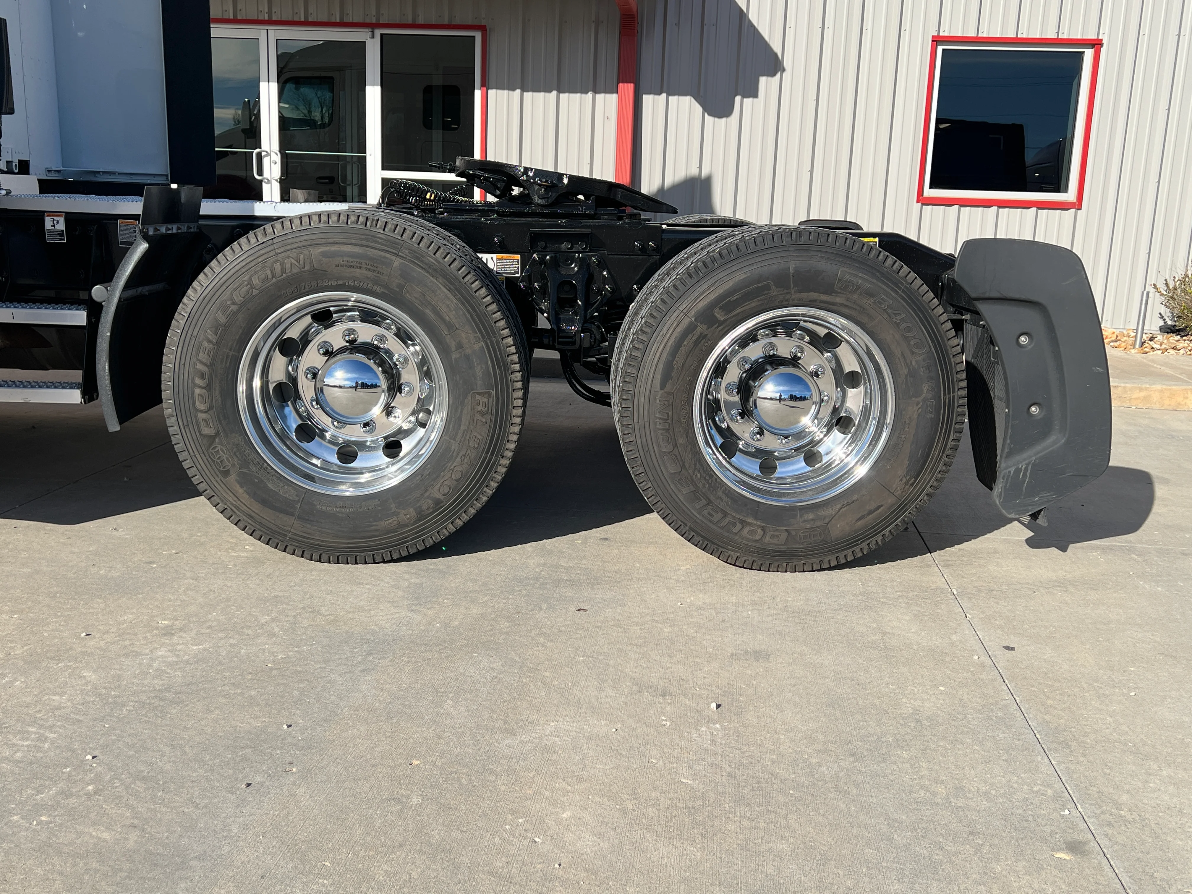 2023 Peterbilt 579 - image 16