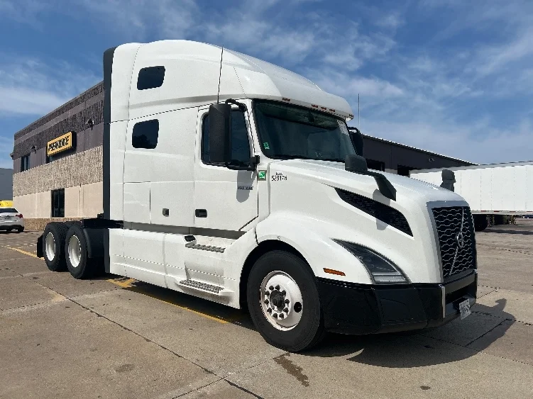 2023 Volvo VNL 760