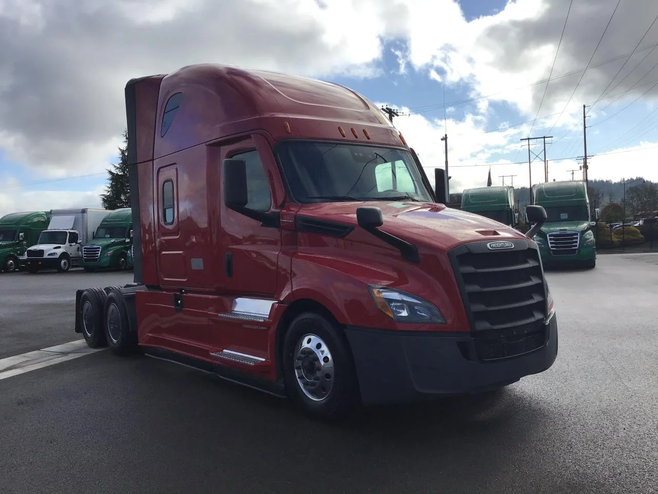 2022 Freightliner Cascadia in Spokane, WA — photo 3