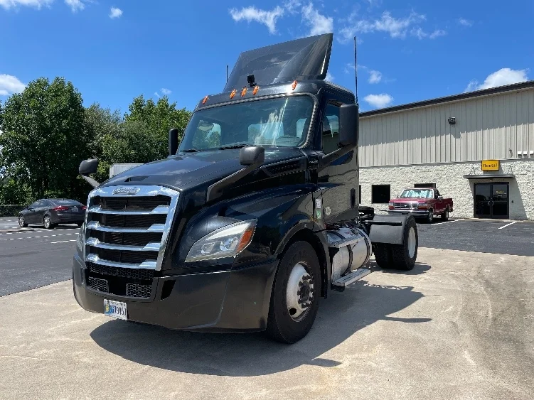 2019 Freightliner Cascadia in Statesville, NC — photo 3